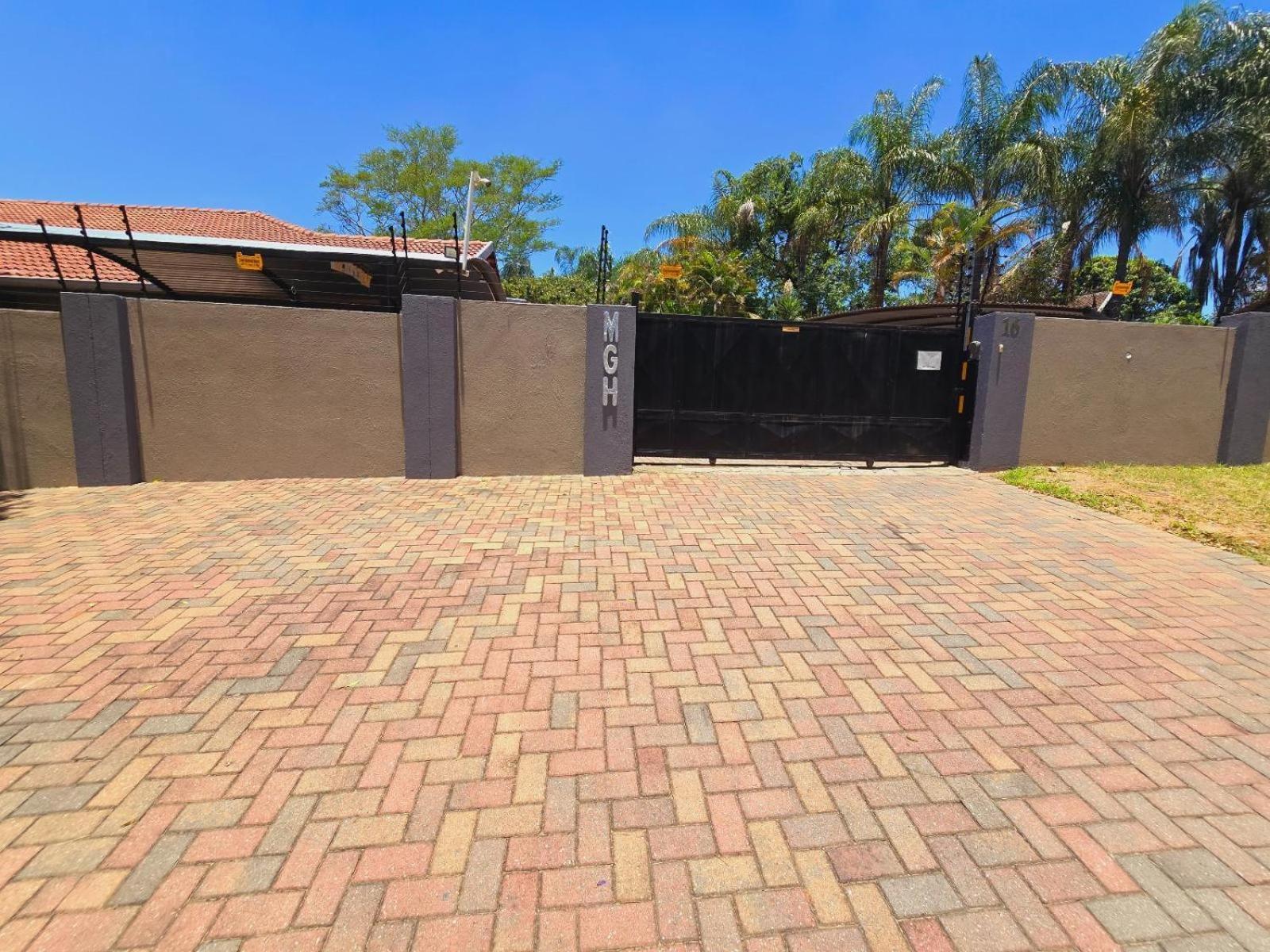 Bonim Guesthouse - Aka Magisha Guesthouse Mbombela Buitenkant foto